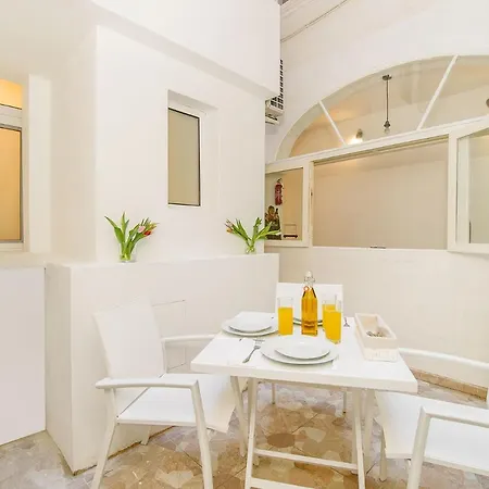 Appartement Capital City - Republic Street La Valette
